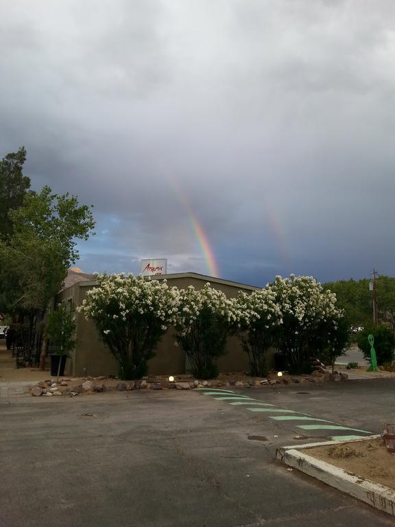 Atomic Inn Beatty Near Death Valley Bagian luar foto