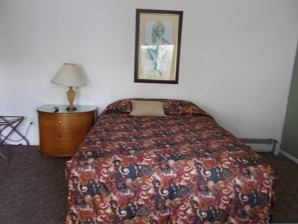 Atomic Inn Beatty Near Death Valley Bagian luar foto